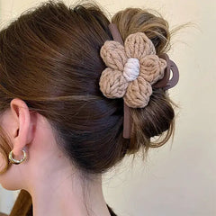 Flower crochet hair claw - Y2k Empire