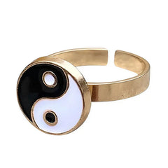 Pastel green yin yang anxiety ring - Y2k Empire