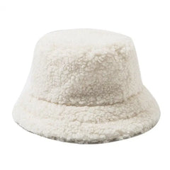 Sherpa bucket hat: must-have for this season - Y2k Empire